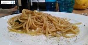 Spaghetti alle alici di menaica, mozzarella di bufala e origano