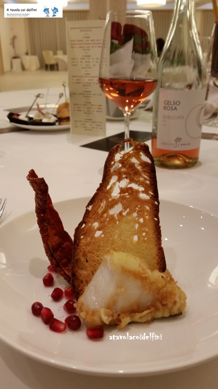 Chef Andrea Barone - Baccalà fritto, cipolla rossa in agrodolce, chicchi di melograno, vela di pane di Matera e peperone crusco IGP di Senise