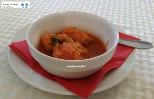 Baccalà con porri, pomodori e olive